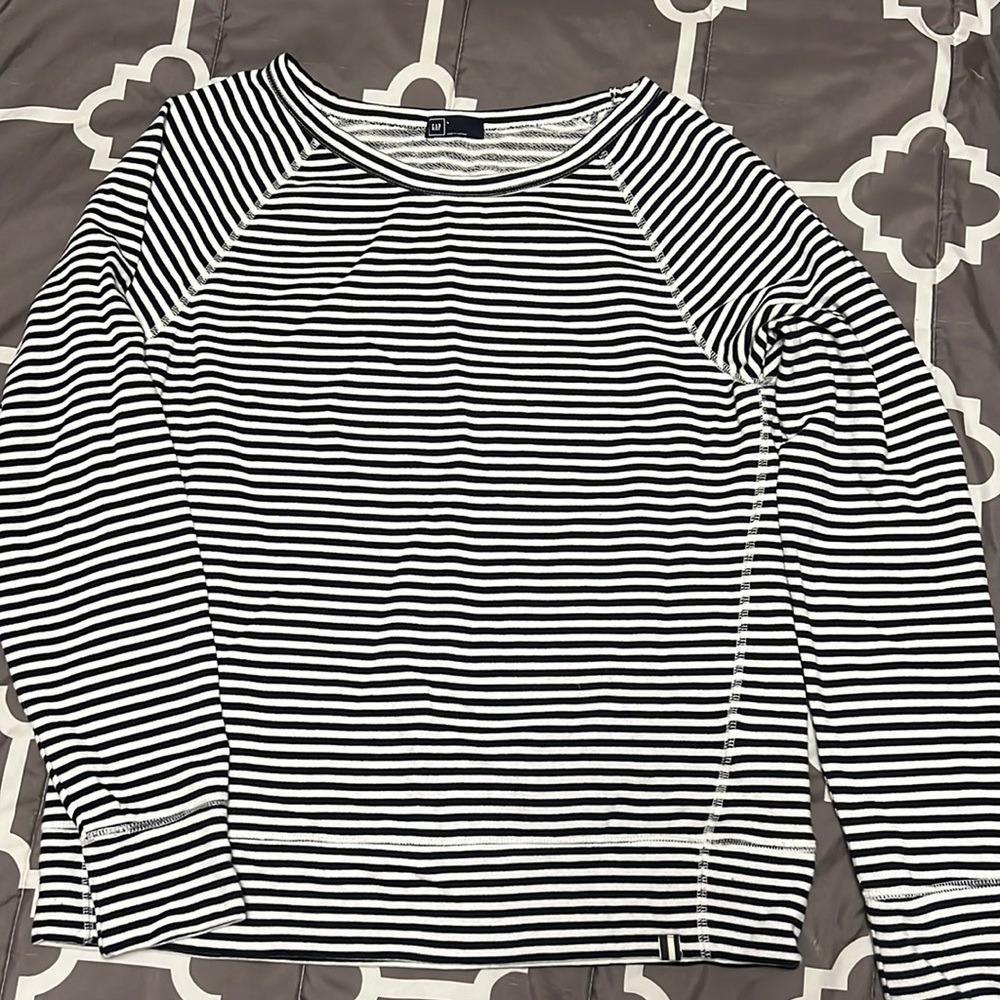 NWOT Gap Navy and White striped sweatshirt